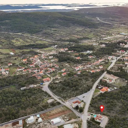Villa W H I T E S T O N E Dubrava (Sibenik-Knin)